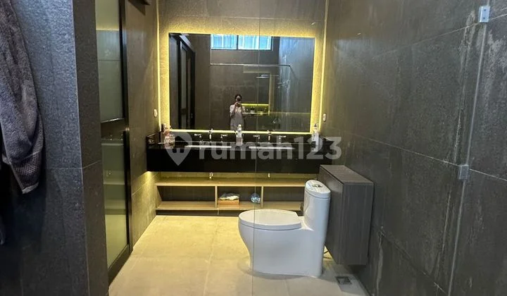 GRISENDA HOUSE PIK
6 x 18.5
Land area 111
BR 2 (should be 3)
BR 3
Maids' room 1
3 floors
Water: Municipal
Electricity 7700w
Carport 2
Facing south
Fully furnished 4.5m negotiable