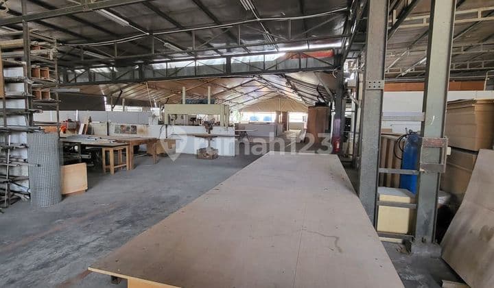 Dijual Kantor & Gudangdi Rawa Bokor Jln . Husein Sastranegara, Jurumudi, Jakbarshm LT 5.080Mlb 2.200Mlistrik 35Rbair Pam2 Lantai, Lantai 3 Sudah Cortanah Rapih Konblok 50M Nego Harga Jual