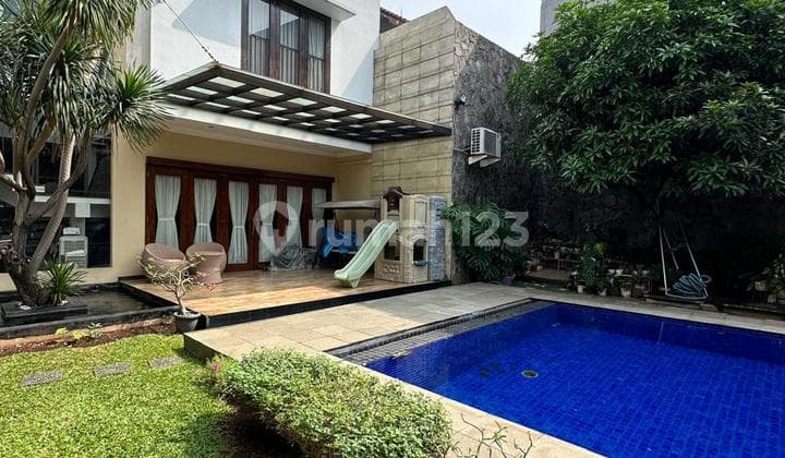 Rumah Asri dan Mewah Dalam Komplek Tanjung Barat Jakarta Selatan