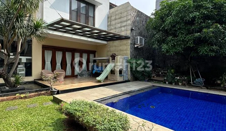 A Serene and Luxurious House in the Tanjung Barat Complex, South Jakarta