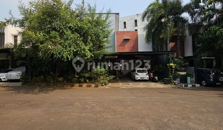 Rumah 2 Lantai SHM Bagus siap huni di pondok labu