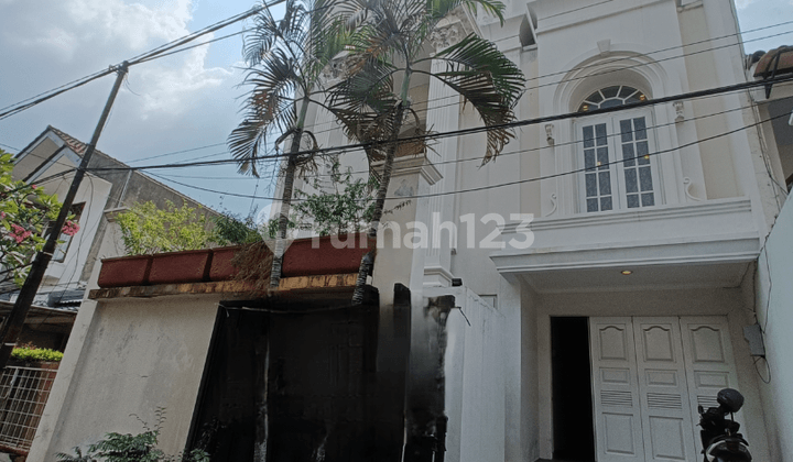 Rumah Cantik Siap Huni Di Belakang Mall Pondok Indah