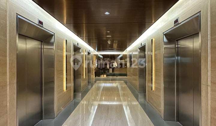 Office 8 Disewakan
