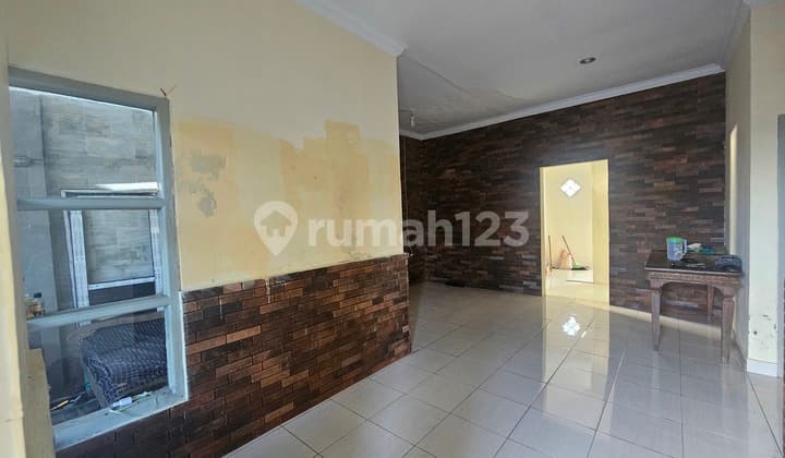 Rumah Cantik Dengan Kebun Luas Di Tabanan