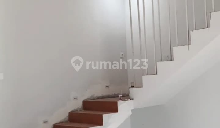 Rumah Milenial 2 Lantai Bebas Banjir Di Cirendeu Tangerang Selatan