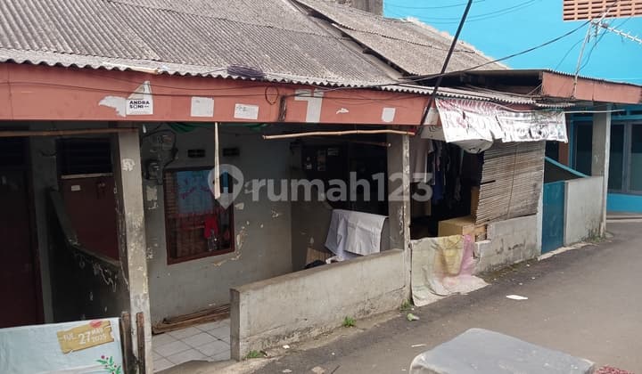 Dijual Tanah Luas 300 Meter SHM Bonus Rumah Kontrakan 10 Pintu Dekat Stasiun KRL Pondok Ranji dan Kampus Uin di Rengas Ciputat Timur Tangerang Selatan
