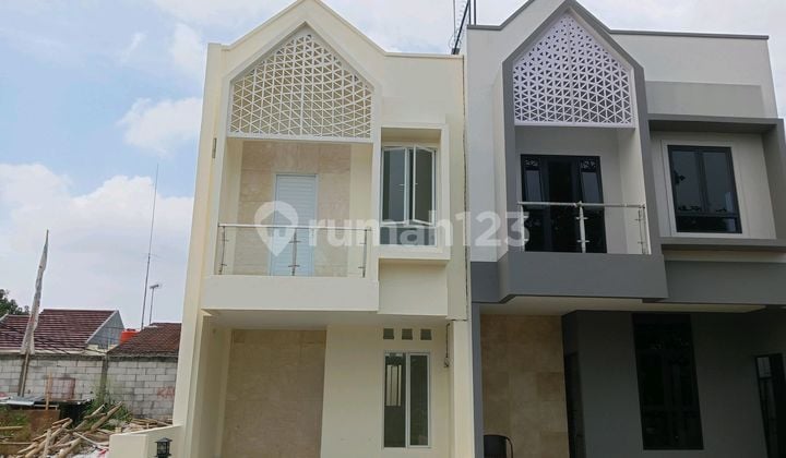 Rumah Siap Huni 2,5 Lantai Bebas Banjir Dekat Stasiun Mrt Dan Krl Pondok Ranji Di Ciputat Tangerang Selatan