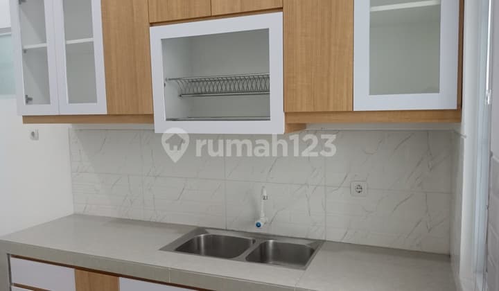 Rumah Dijual Murah Strategis Dekat Stasiun Krl Dan Pintu Tol Di Beji Depok