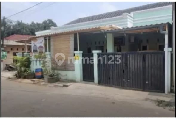Dijual Rumah Hook 1,5 Lantai 4 Kamar Tidur Sertifkat SHM Bebas Banjir Strategis Dekat Stasiun KRL Serpong di Serpong Tangerang Selatan