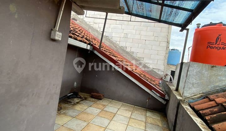 Dijual Rumah Minimalis Rooftop Bebas Banjir Dekat Stasiun Depok Baru Di Cipayung Depok
