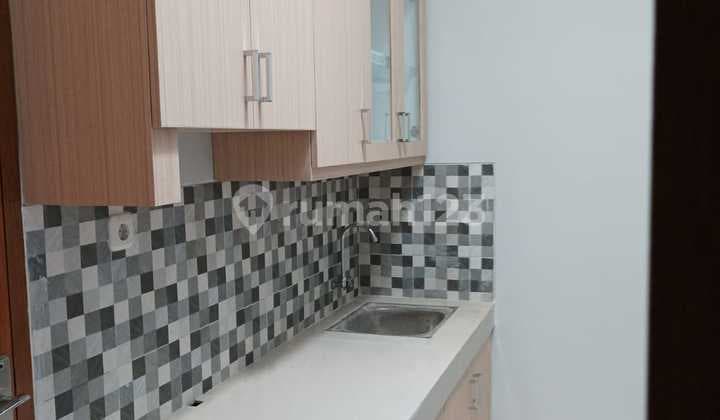 Rumah Murah Dijual Cash Dekat Pintu Tol Desari Pancoran Mas Depok