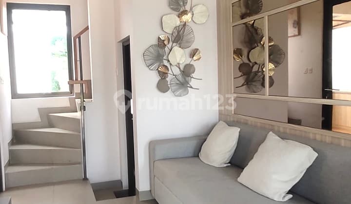 Dijual Rumah Bergaya Japanise 3 Lantai SHM di Pusat Kota Pamulang Tangerang Selatan