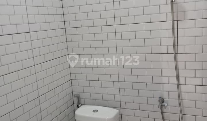 Rumah Cantik Siap Huni 2 Kamar Tidur Dekat Stasiun Bojong Gede Di Bilabong Permai Bojong Gede Bogor