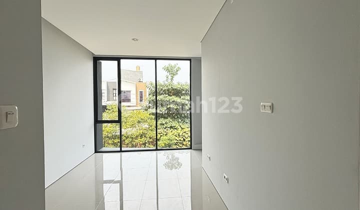 Rumah Sultan Siap Huni 2 Lantai Bebas Banjir Dekat Stasiun Krl Pondok Ranji Di Tangerang Selatan