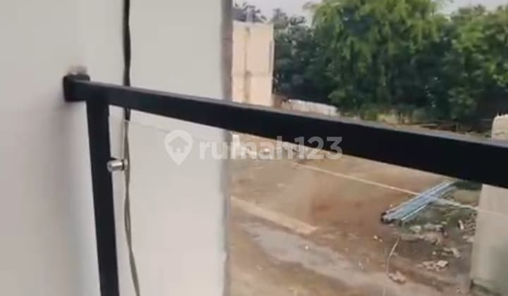 Rumah Dijual 3 Kamar Tidur Bebas Banjir Dekat Kampus Umpam Pamulang Kota Tangerang Selatan