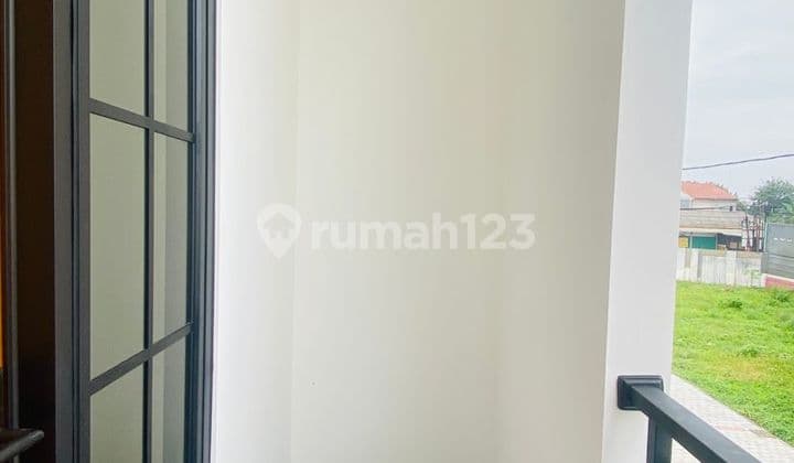 Rumah Mewah Moderen 2 Lantai Strategis Dekat Pintu Tol Di Depok