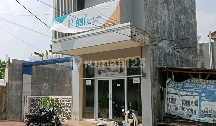 Dijual Ruko Siap Huni 2 Lantai Bebas Banjir Strategis Dekat Stasiun KRL Depok Baru di Beji Kota Depok