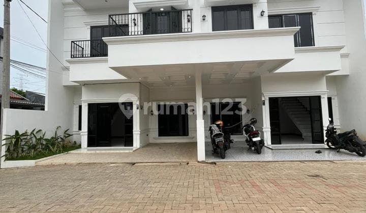 Rumah 2 Lantai Bebas Banjir Sertifikat Shm Di Pancoran Mas Depok