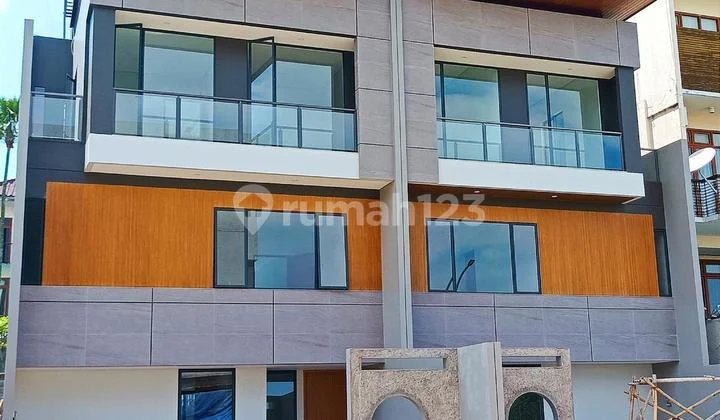 Rumah Mewah Baru Ready Stok Di Setra Duta Kota Bandung