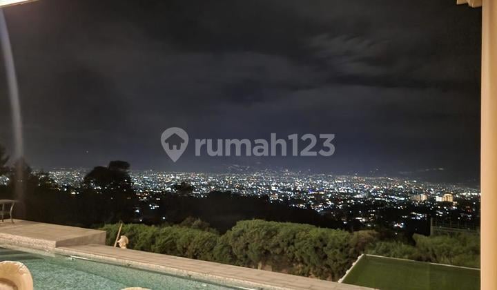 Dijual Rumah Villa Luas 1000 M2 Kolam Renang Via Kota Bandung