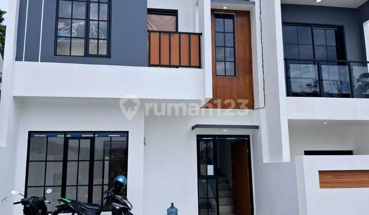Rumah Bagus Shm 2 Lantai Free Design Di Jatihandap Bandung Timur