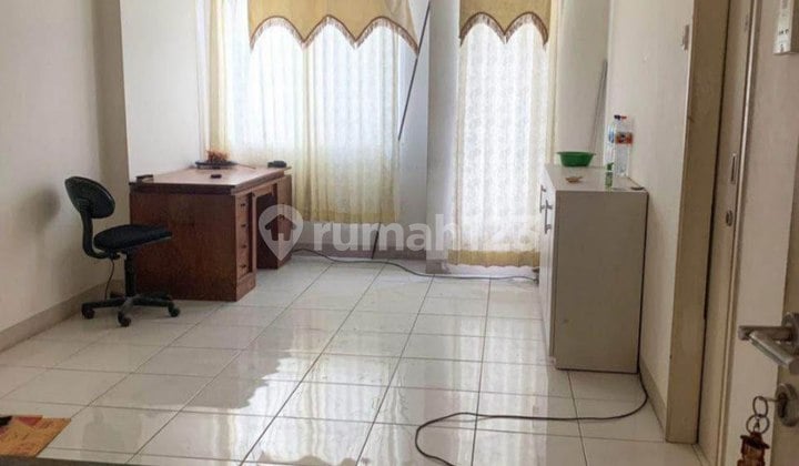 DIJUAL APARTEMEN UC TOWER BERKELEY LANTAI 3 SEMI FURNISHED