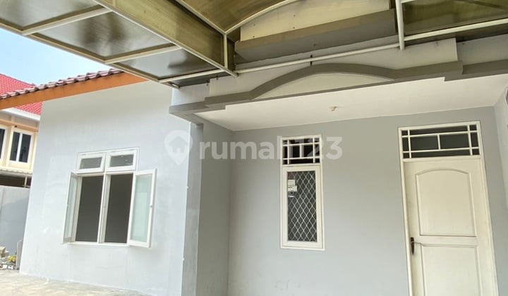 Dijual Rumah Taman Palem Lestari uk 10,5x15 SHm cengkareng