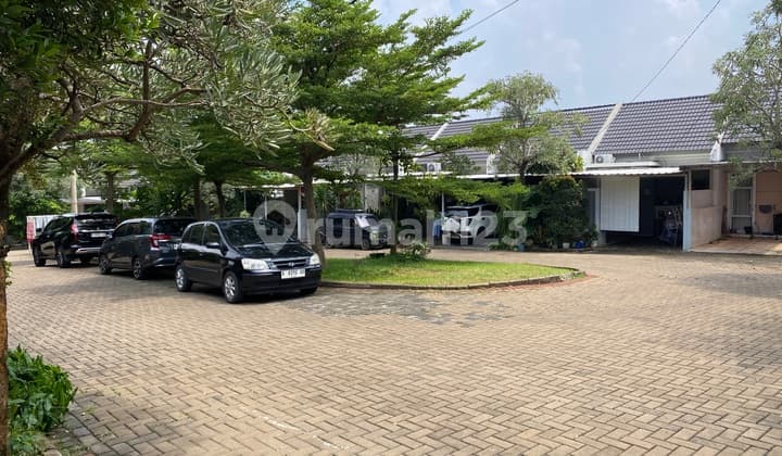 Rumah Dalam Komplek Gardens At Candi Sawangan