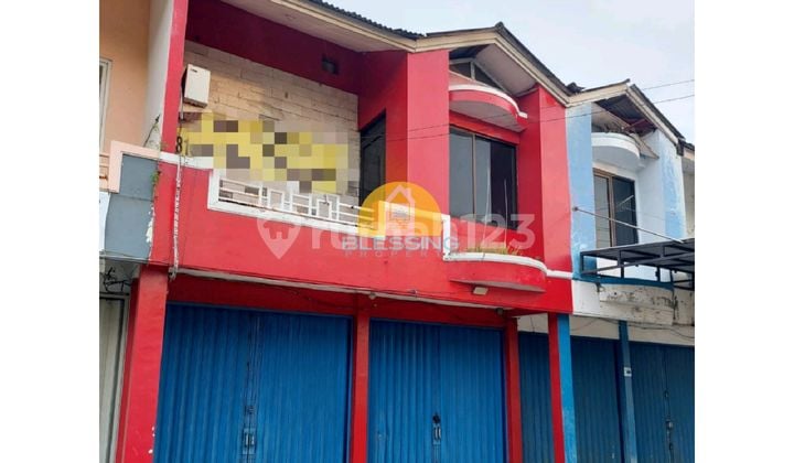 Strategic shophouse in Demak