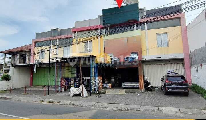 Ready-to-Use Strategic Shop House in Sambiroto, Elang Raya Street.