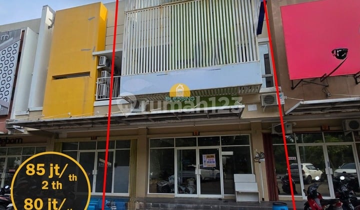 For Sale: Beautiful and Ready-to-Occupy Shop House in Graha Padma