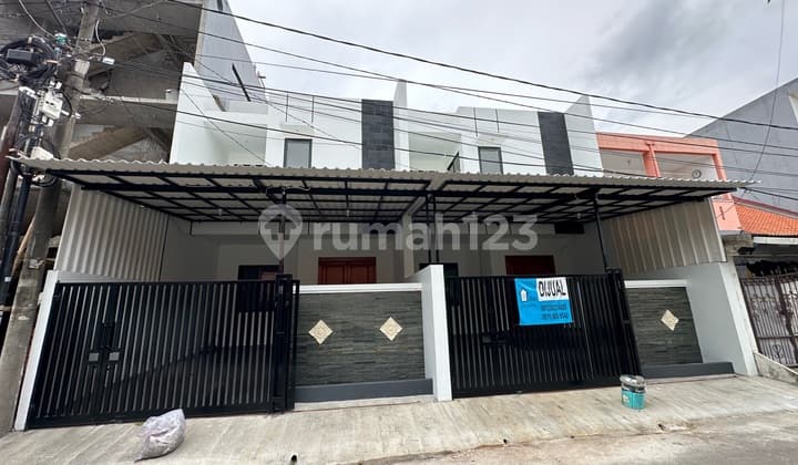 Rumah Baru 2 Lantaiminimalis@Modern Lokasi Bagus Bebas Banjr