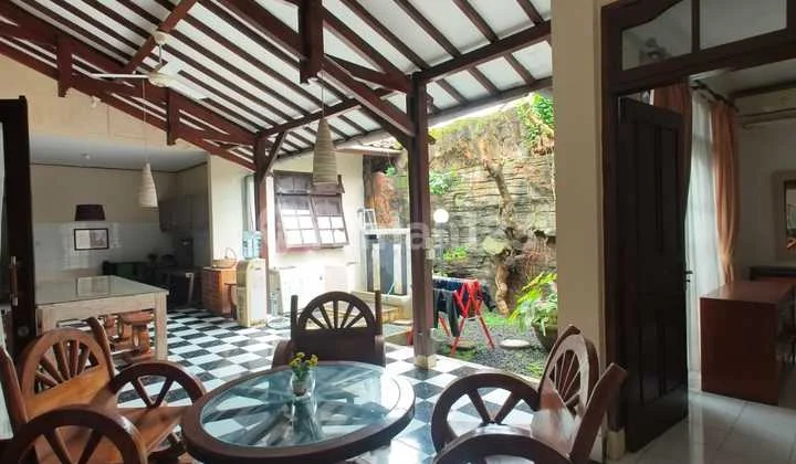 Tanah 4 Are Bonus Rumah di Kawasan Perumahan Elite Renon Cn