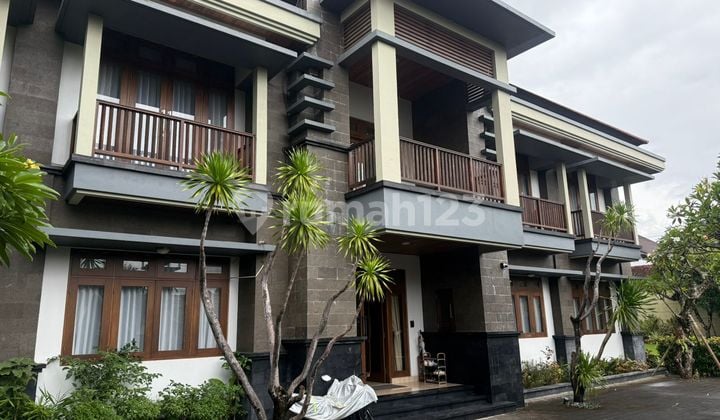 Luxury House Complete with SHM IMB Near Plaza Renon Aisu