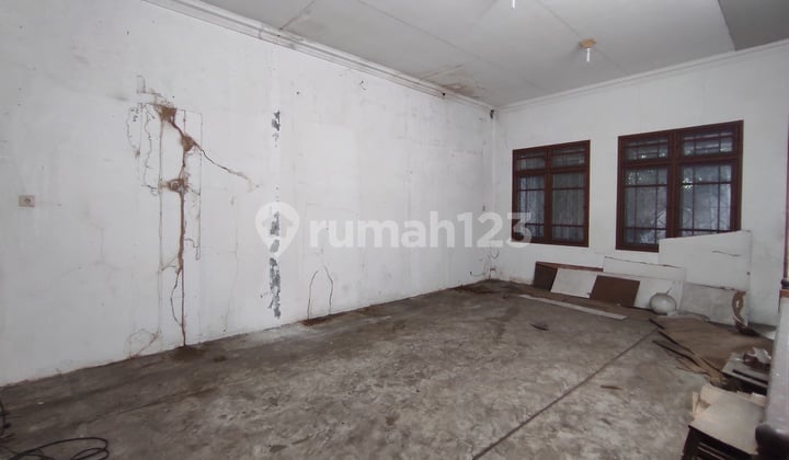 Strategic 2-Story Shop House in Bustling Siliwangi Area, Cirebon City