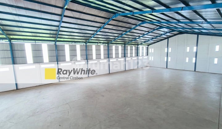 Good Ready-to-Use Loading Dock Warehouse in Cibolerang Majalengka West Java