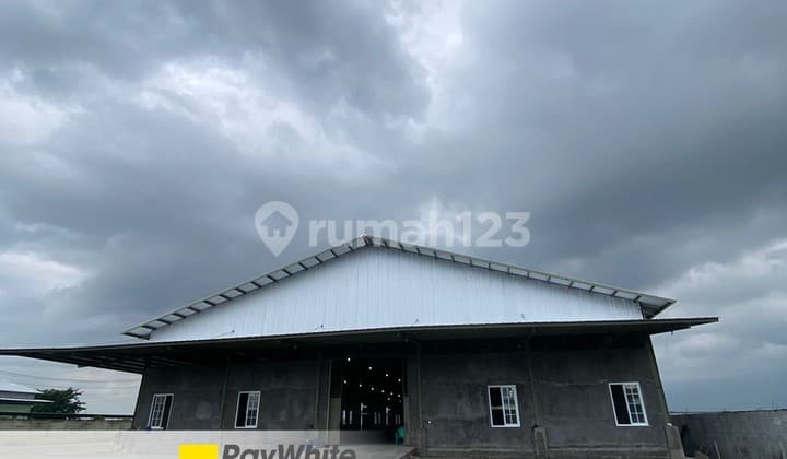 Good Warehouse Ready for Use, Industrial Area Near Toll Road in Brebes, Central Java.