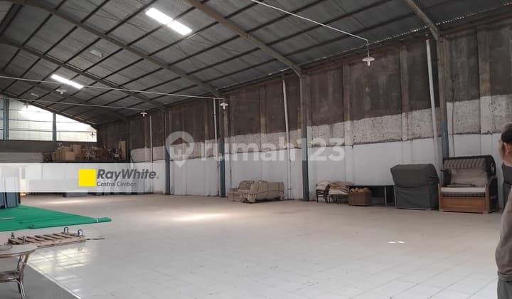 Ready-to-Use Nice House Office Warehouse in Pamijahan Plumbon, Cirebon