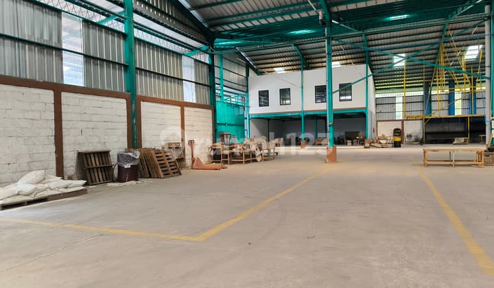 Gudang Untuk Pabrik Bagus Dan Siap Pakai Di Plered Cirebon