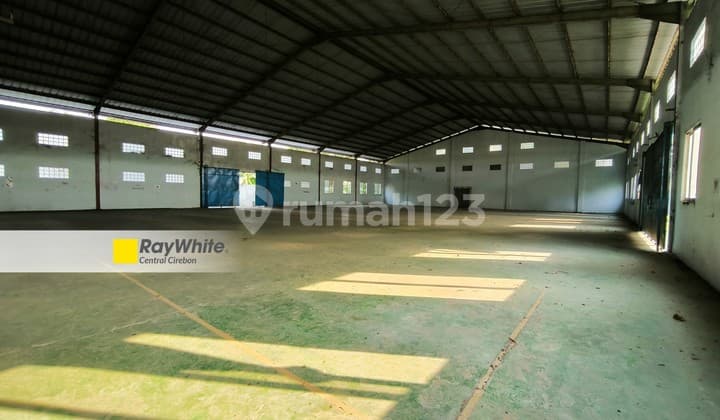 Warehouse 1000 m2 Good Ready to Live In Sumberjaya Majalengka