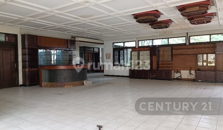 Rumah Besar Di Mainroad Moch Toha Bandung