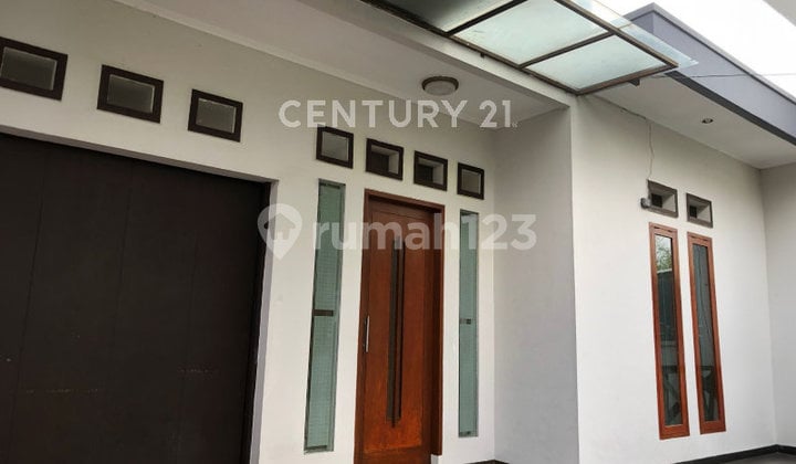 Rumah Bagus Dan Tenang 3 Kamar Di Taman Holis Indah THI, Bandung