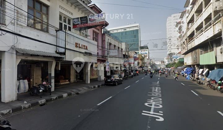 Ready-to-Use Shophouse in Mainroad Location, Otista Pasar Baru Bandung