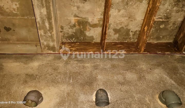 Rumah Walet Aktif 4 1/2 Tingkat di Bukit Intan