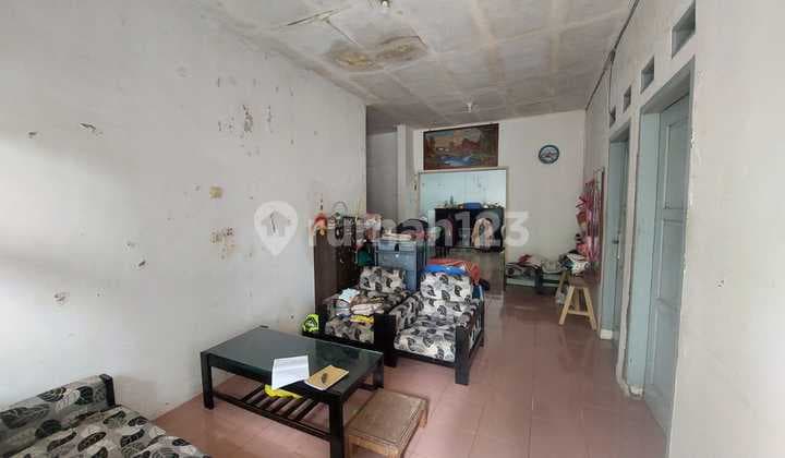 Rumah Ada Taman Depan Dan Belakang di Bumi Asri Mekar Rahayu