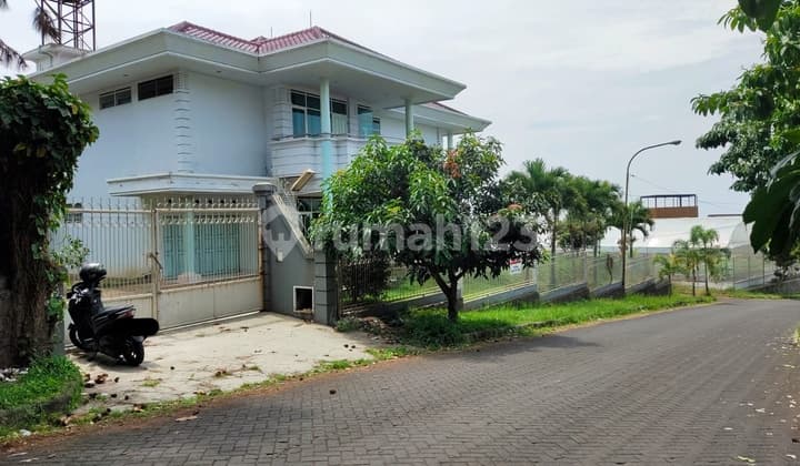 Rumah Luxury Lingkungan Asri Di Setiabudi Regency