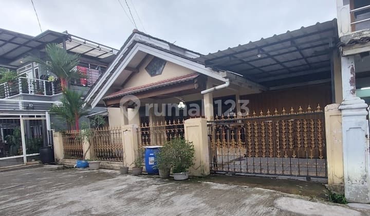Rumah Nyaman Dihuni di Cicukang Indah