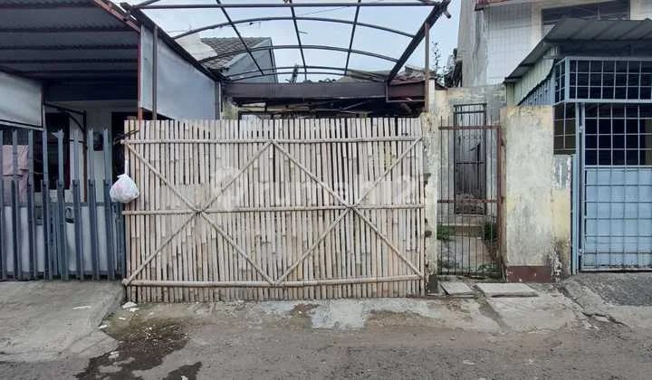 Strategic Land in a Comfortable and Lush Neighborhood at Kembar Strategic Land in a Comfortable and Lush Neighborhood at Kembar