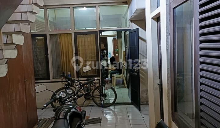 Central Bandung House Suitable for Boarding in Bkr