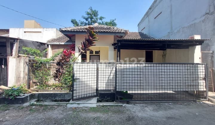 Rumah Minim Renovasi, Lokasi Bebas Banjir di Permata Kopo